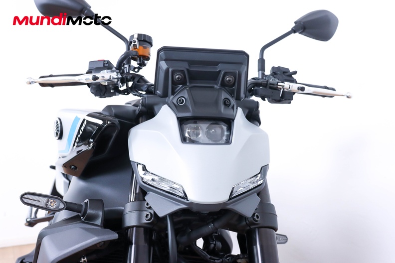 Motorbike image 4