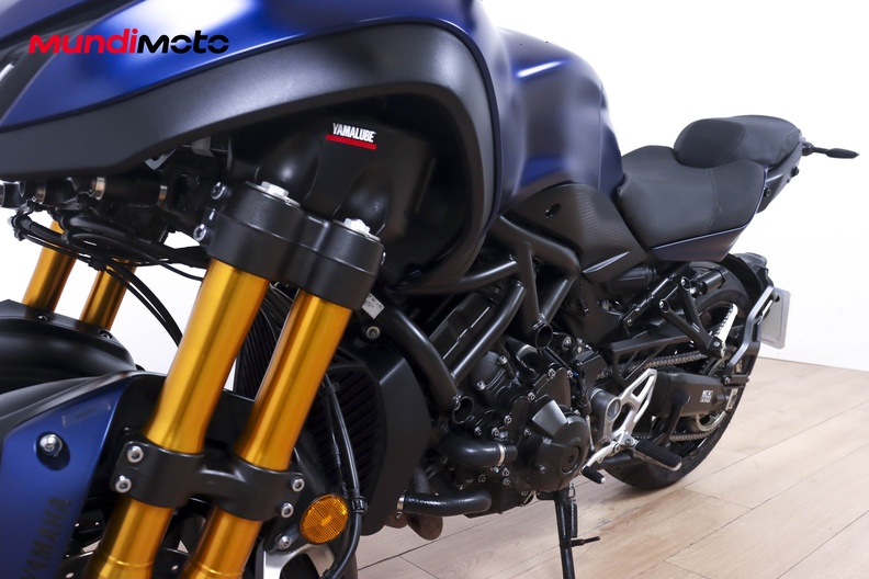 Motorbike image 8