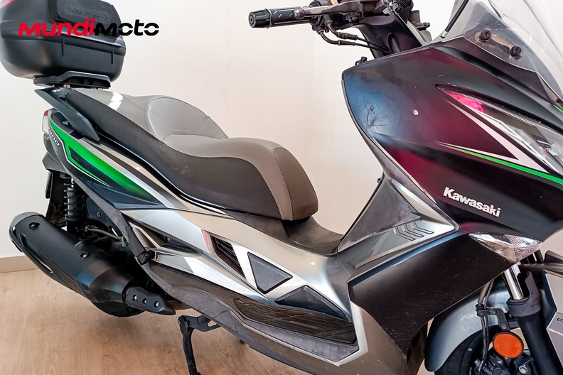 Motorbike image 4