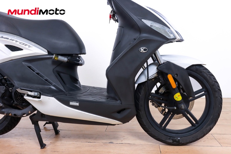 Motorbike image 13