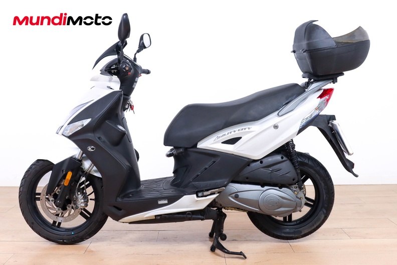 Motorbike image 5