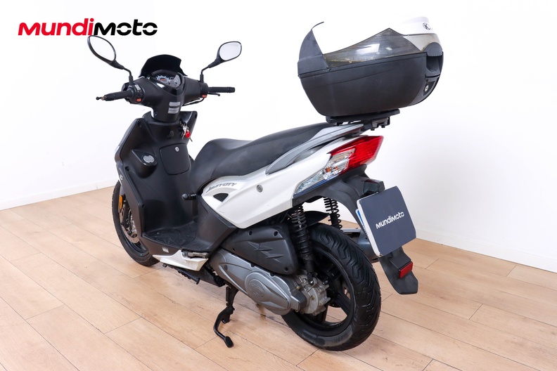 Motorbike image 6
