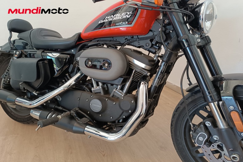 Motorbike image 4