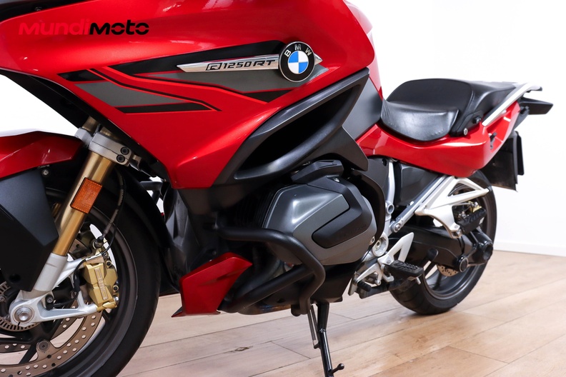 Motorbike image 9