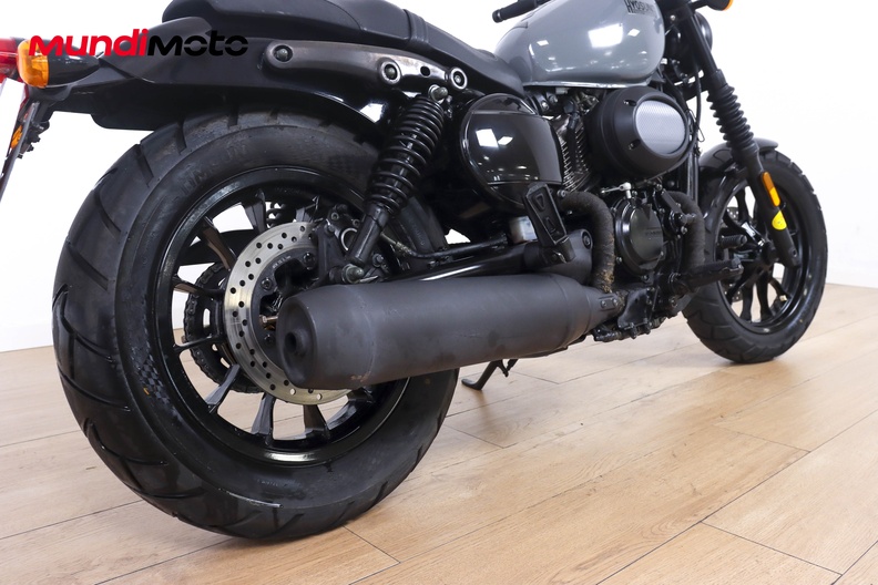 Motorbike image 3