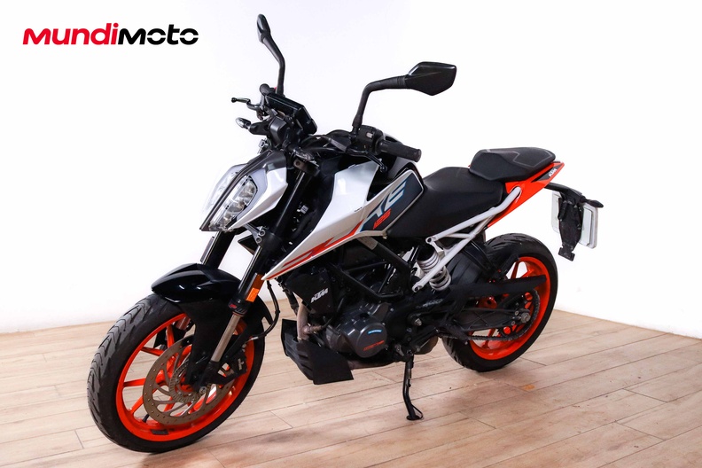 Motorbike image 7
