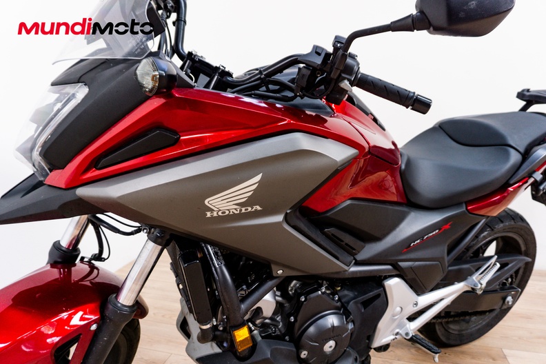 Motorbike image 9