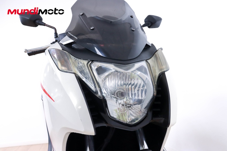 Motorbike image 4