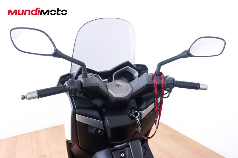 Motorbike image 10