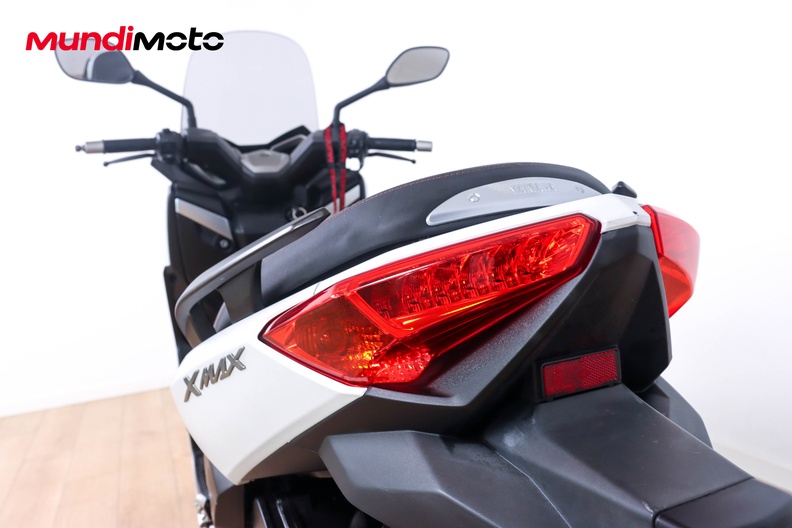Motorbike image 9