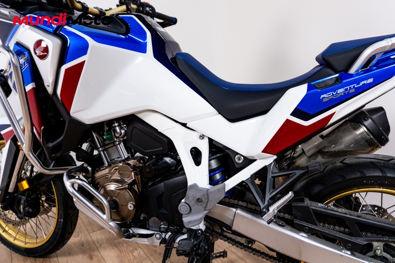 Motorbike image 8