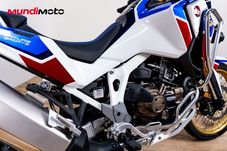 Motorbike image 3