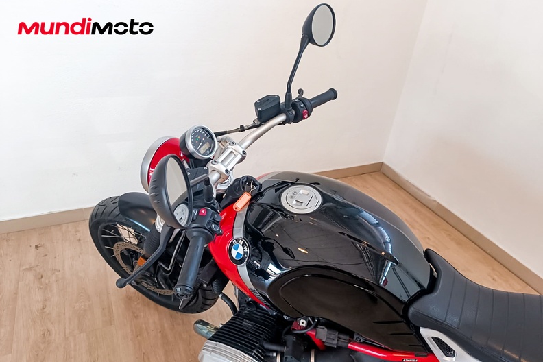 Motorbike image 10