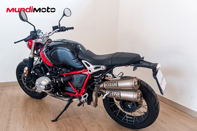 Motorbike image 7