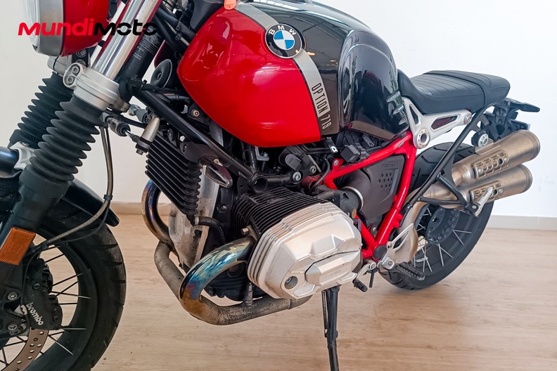 Motorbike image 9