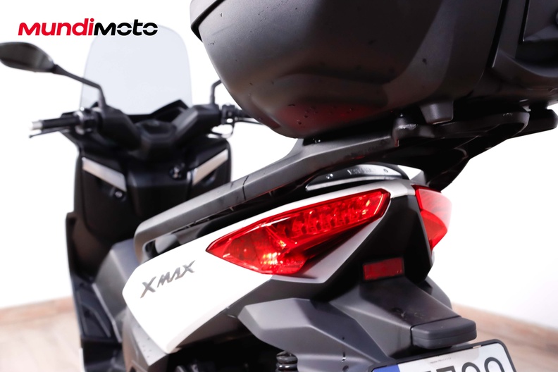 Motorbike image 9