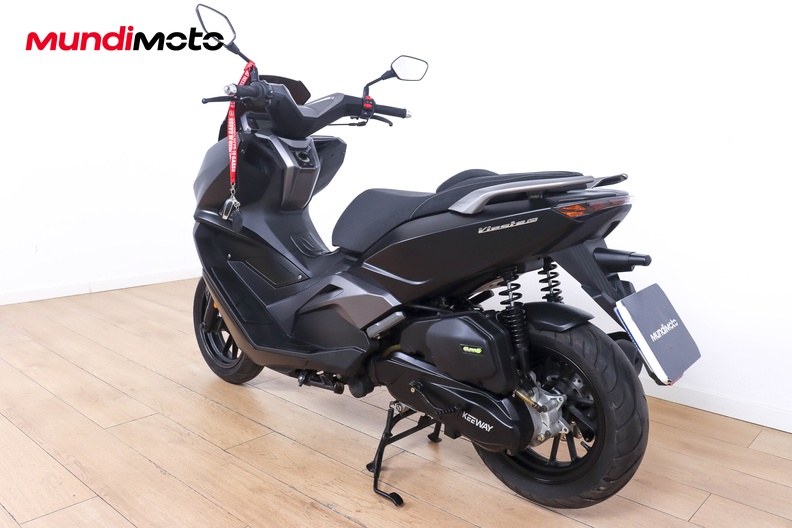 Motorbike image 6