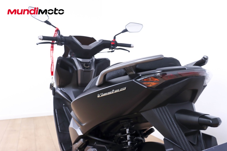 Motorbike image 9
