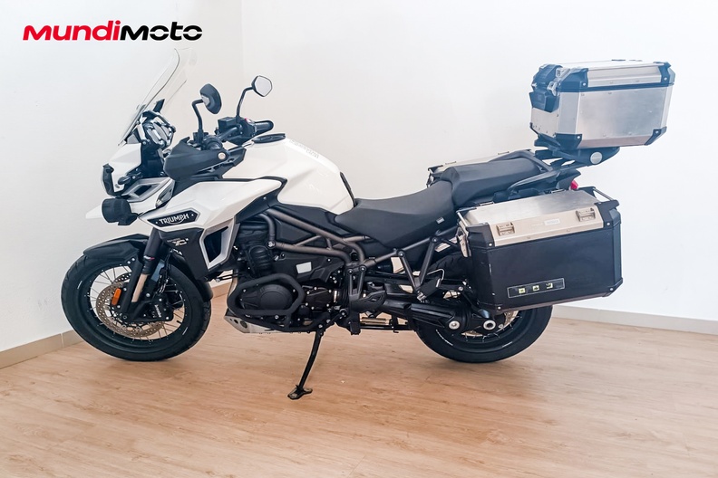 Motorbike image 5