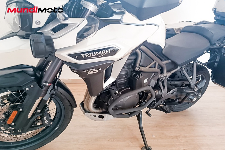 Motorbike image 9