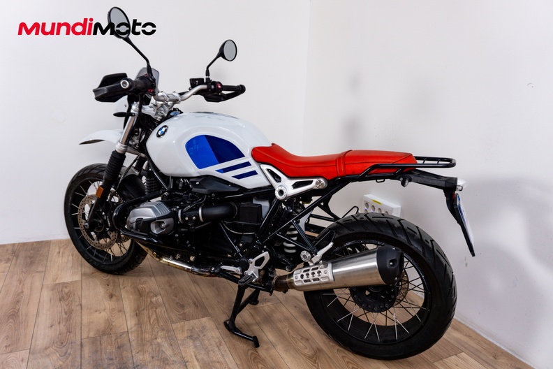 Motorbike image 7