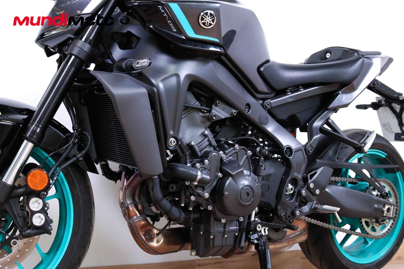 Motorbike image 8