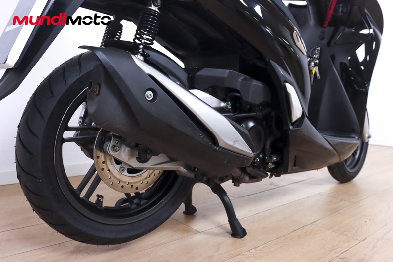 Motorbike image 3