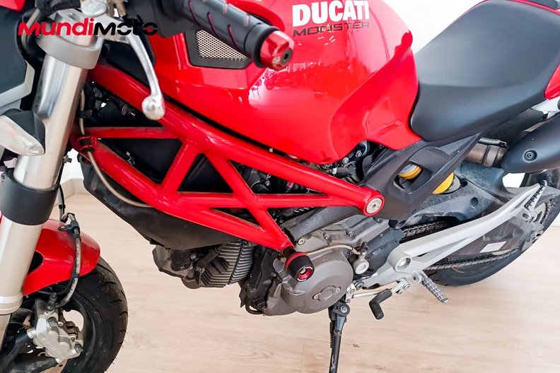 Motorbike image 9