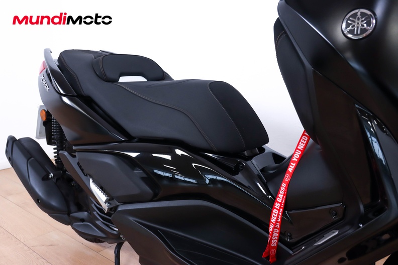 Motorbike image 12