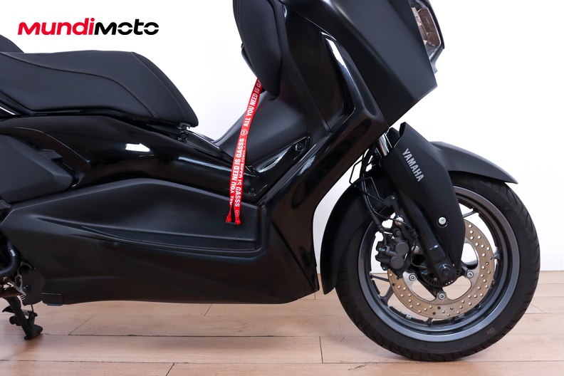 Motorbike image 13