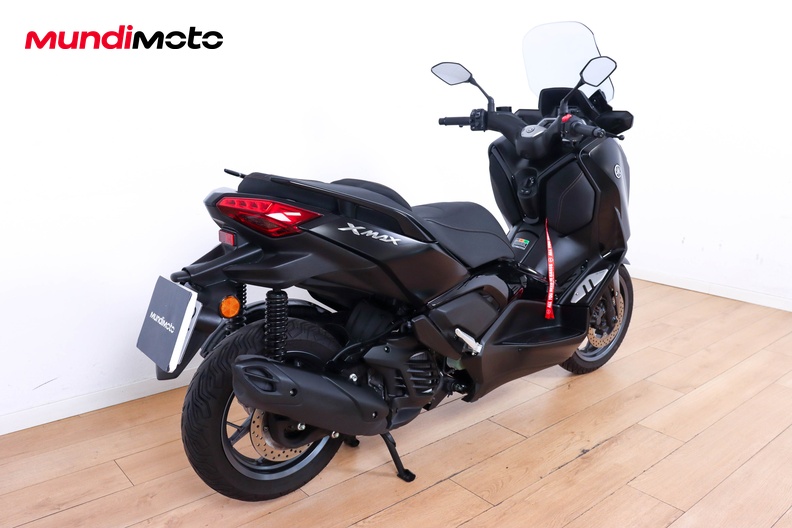 Motorbike image 2