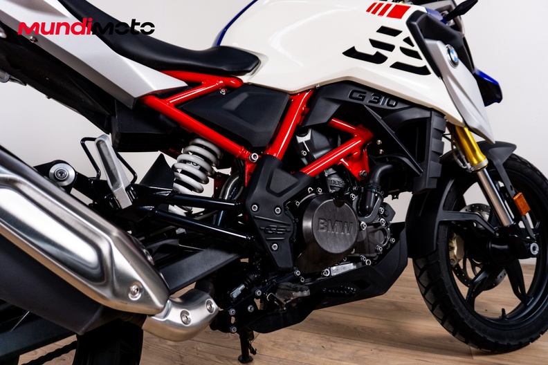 Motorbike image 3