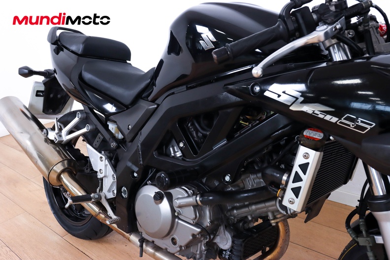 Motorbike image 12