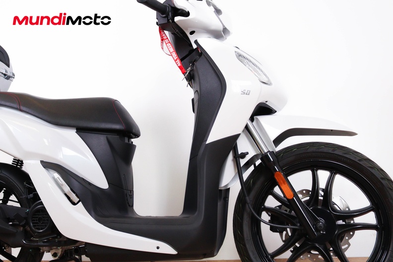 Motorbike image 13