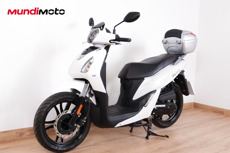 Motorbike image 6