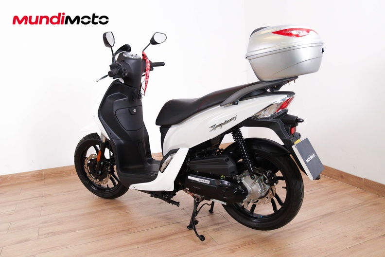 Motorbike image 7