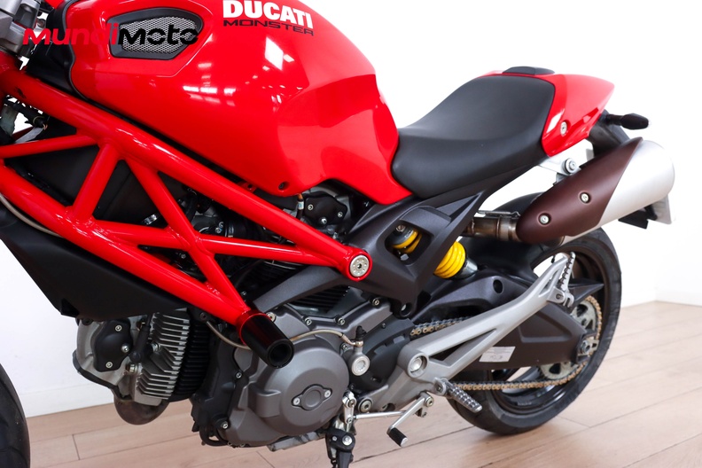Motorbike image 8