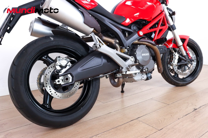 Motorbike image 3