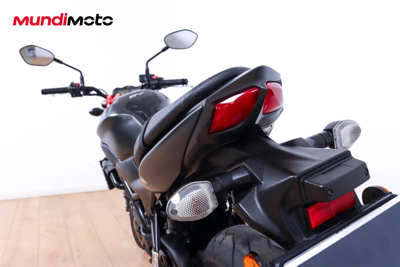 Motorbike image 9