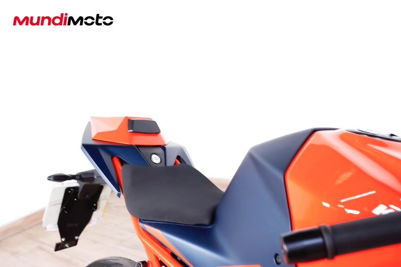 Motorbike image 13