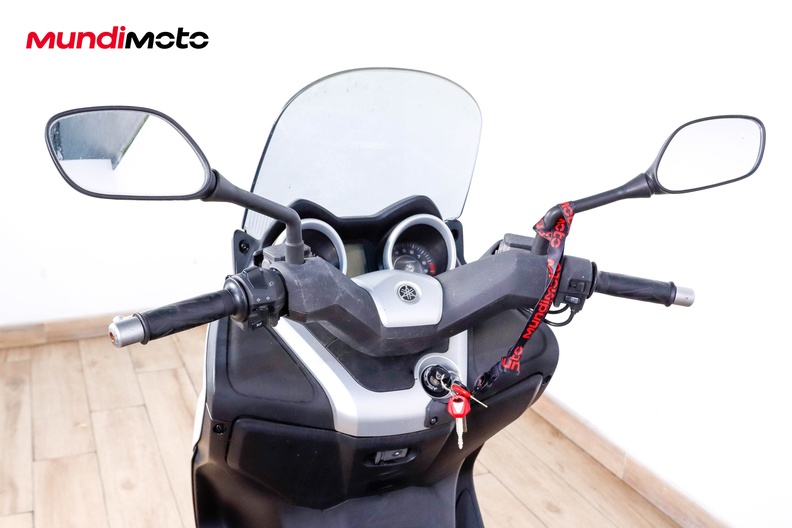 Motorbike image 10