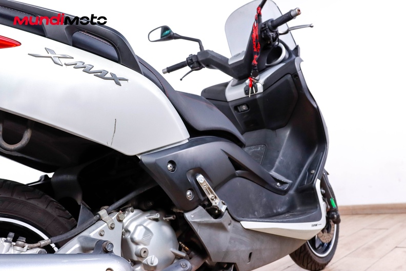 Motorbike image 3