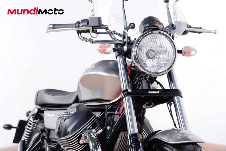Motorbike image 4