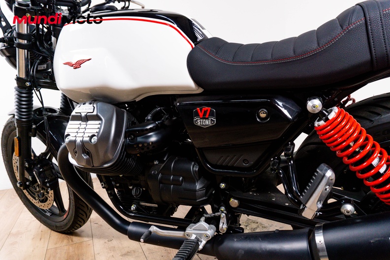 Motorbike image 8
