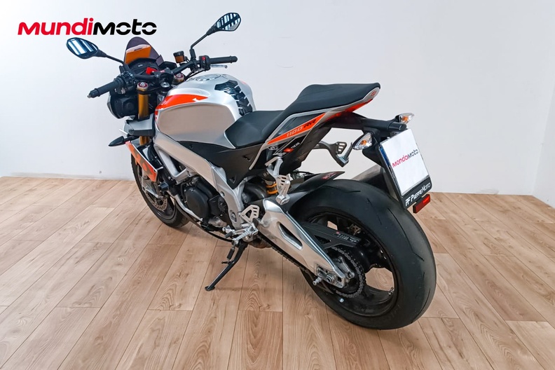 Motorbike image 7