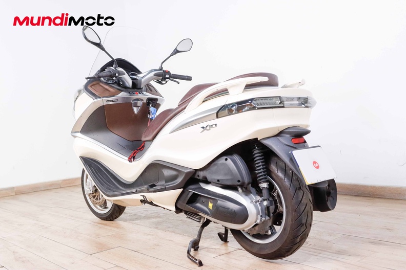 Motorbike image 6