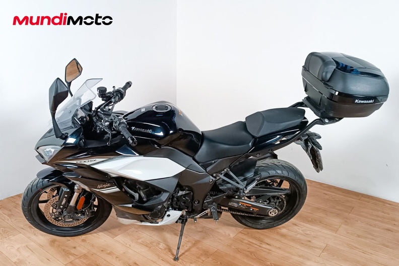 Motorbike image 5