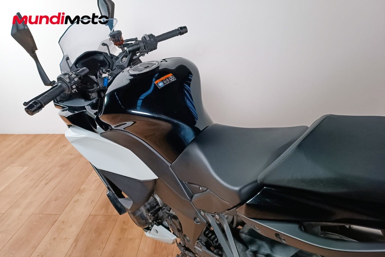 Motorbike image 8
