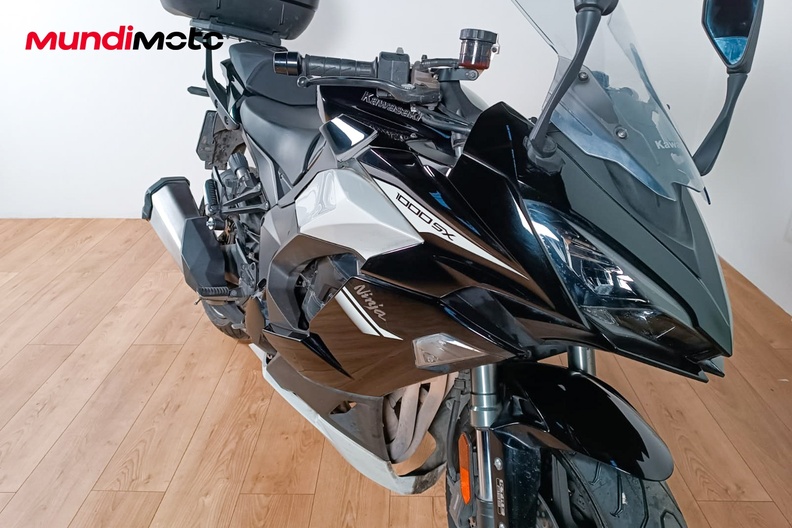 Motorbike image 4