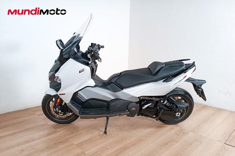 Motorbike image 5